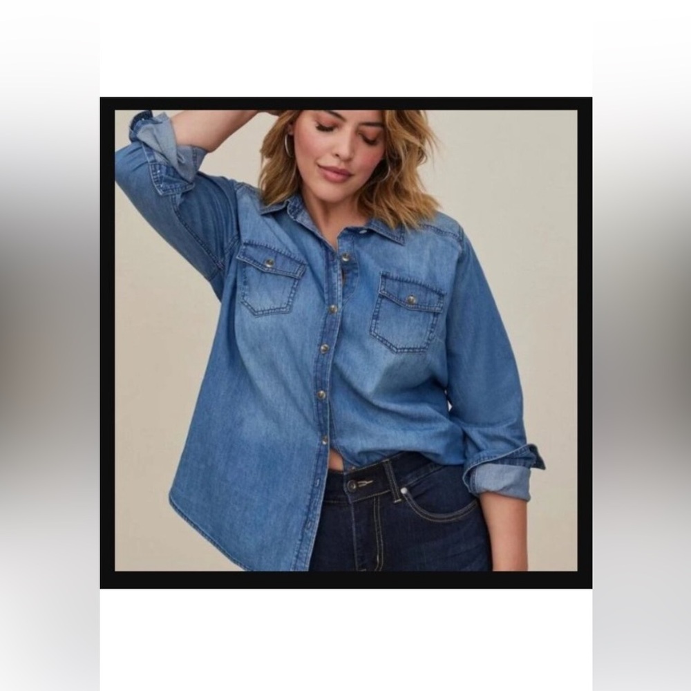 Torrid Medium Wash Denim Button Down Long Sleeve Cotton Shirt 1 1X 14/16